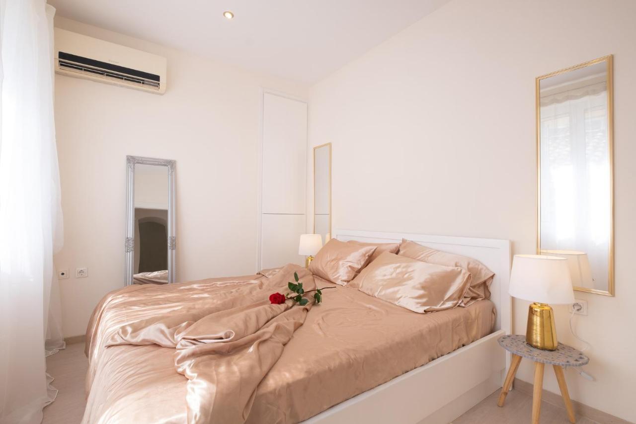 Nadiona Suites Red & Cream Corfu  外观 照片