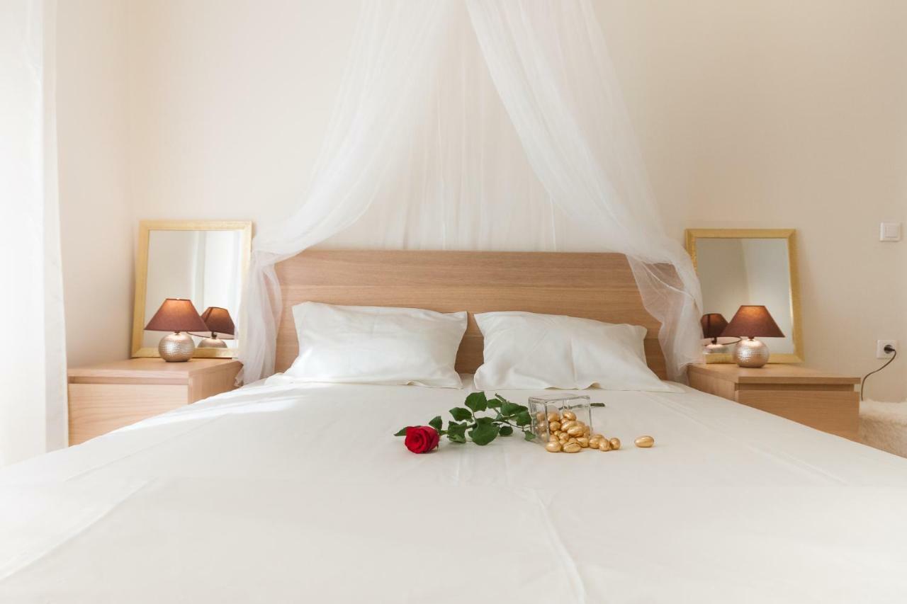 Nadiona Suites Red & Cream Corfu  外观 照片