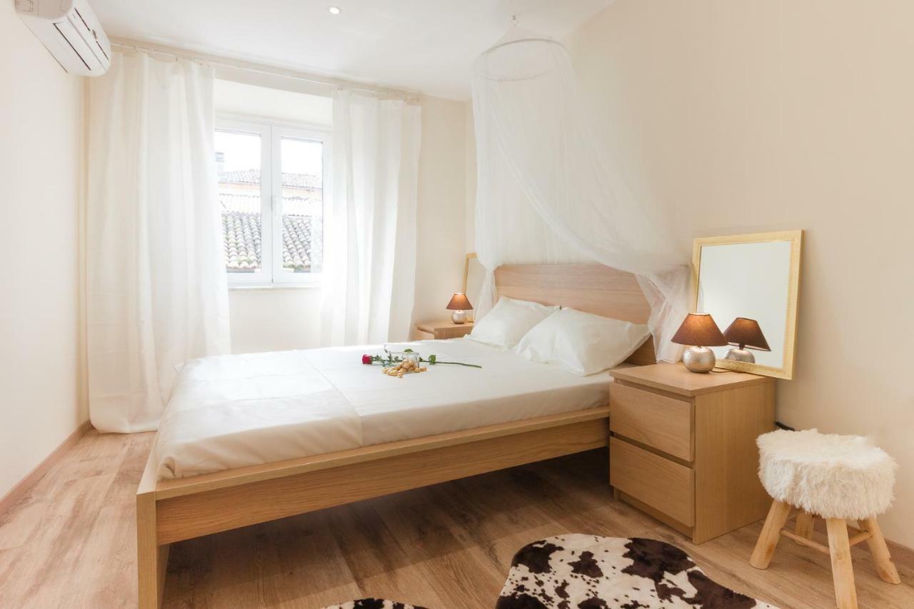 Nadiona Suites Red & Cream Corfu  外观 照片